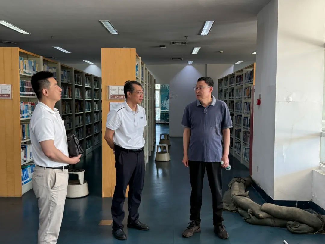并慰问夏季学期在岗一线师生员工